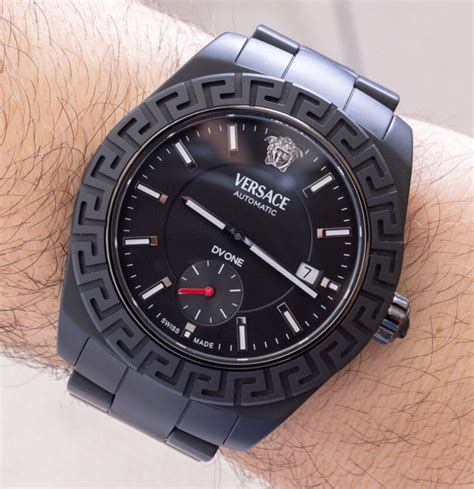 Watch Review: The Ceramic Men’s Versace DV ONE Automatic